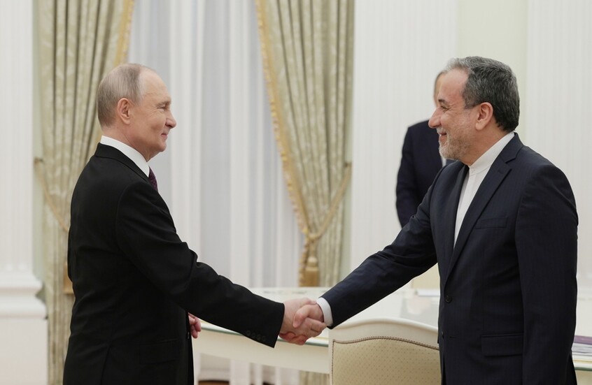 لافروف: محادثات الرئيس بوتين مع وزير الخارجية الإيراني تشير إلى "ديناميكية غير مسبوقة"