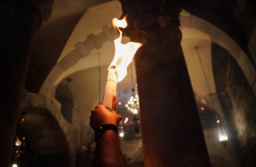 الكنيسة الروسية تعلق على تعطيل كيشيناو رحلة أسقف المطرانية المولدوفية إلى القدس لجلب "النور المقدس"