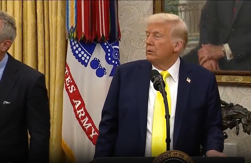 توقف مؤتمر صحفي في البيت الأبيض لترامب بعد إصابة طفلة بالإعياء (فيديو)