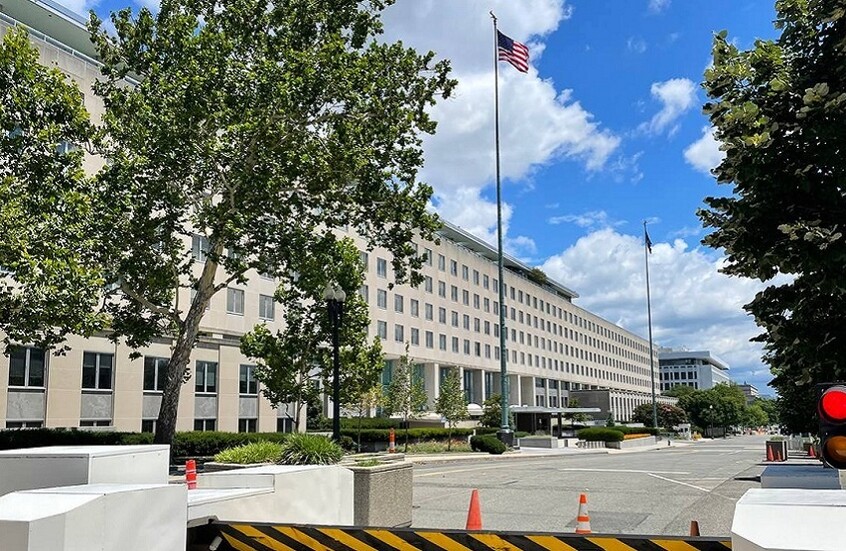 الخارجية الأمريكية تمنح وفدا سوريا تأشيرات لحضور اجتماعات اقتصادية في واشنطن