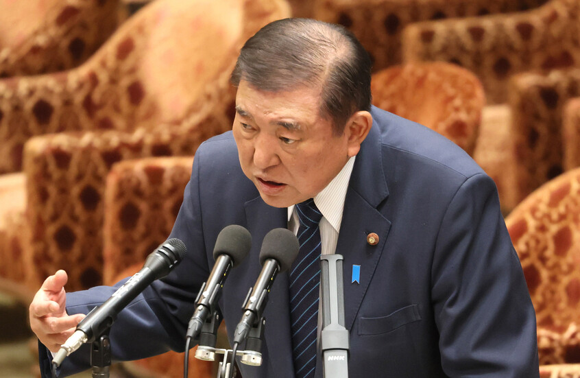 رئيس وزراء اليابان يفصل بين الأمن والتجارة في المفاوضات مع واشنطن