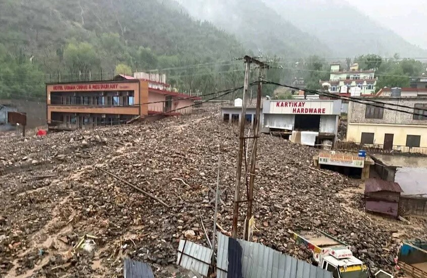 فيضانات الهند توقع عشرات الضحايا (فيديوهات)