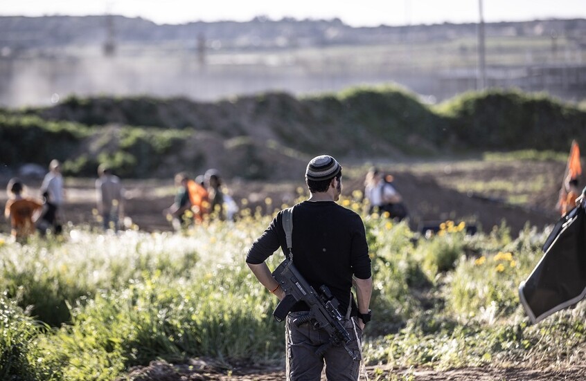 شاهد عيان يروي تفاصيل حادثة اختطاف مستوطنين لطفلين شرق نابلس (صورة)