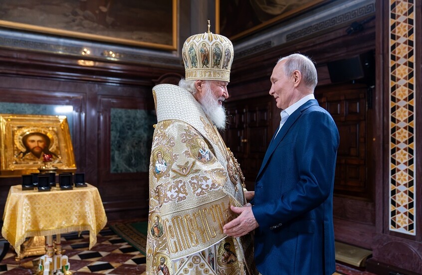 بوتين يهدي البطريرك كيريل تحفة فنية على شكل بيضة عيد الفصح