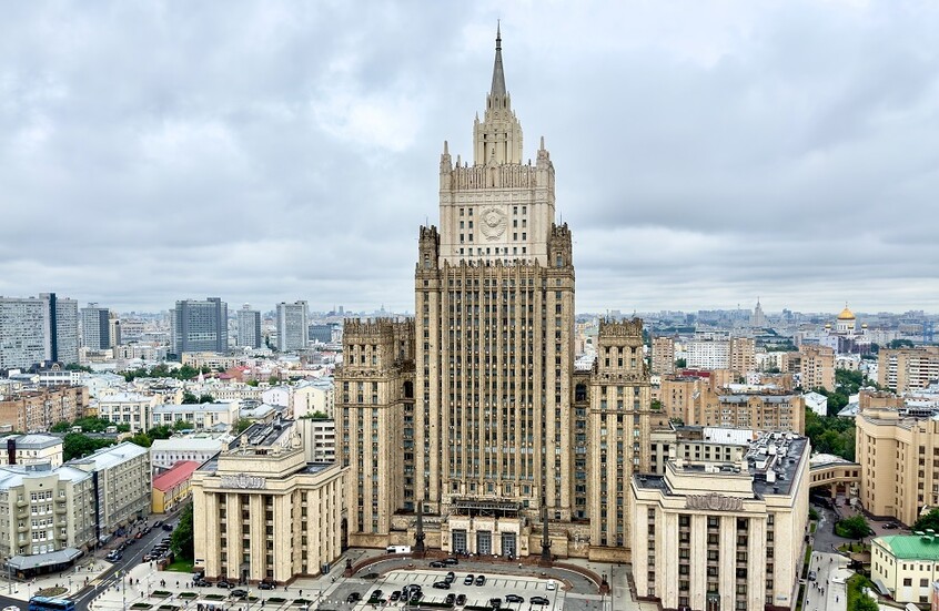 الخارجية الروسية: كييف انتهكت هدنة "عيد الفصح" واستخدمت صواريخ "هيمارس" لشن هجمات