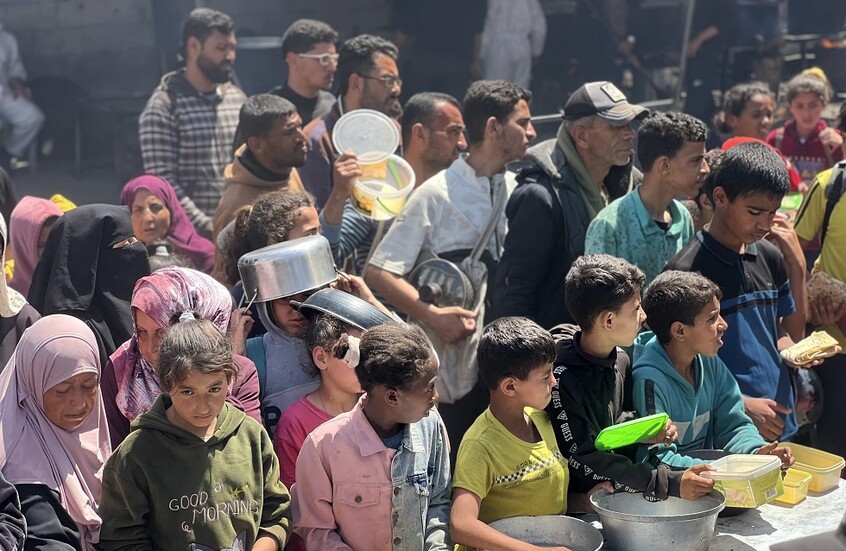 خارجية فلسطين تطالب جميع الأطراف بالتدخل لإجبار إسرائيل على فتح المعابر لدخول المساعدات إلى غزة