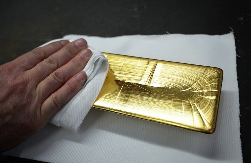 الذهب يواصل مشوار الصعود ويبلغ قمة غير مسبوقة