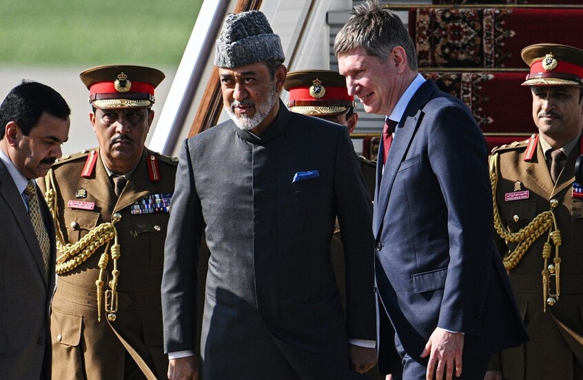 سلطان عمان يصل إلى موسكو في زيارة دولة (فيديو+صور)