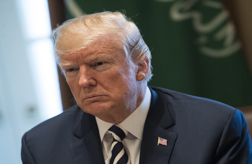 "نيويورك بوست": ترامب قد يحضر جنازة البابا فرانسيس