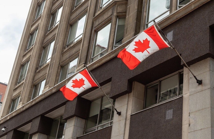 استطلاع رأي: الكنديون يفضلون بريطانيا على الانضمام إلى الولايات المتحدة