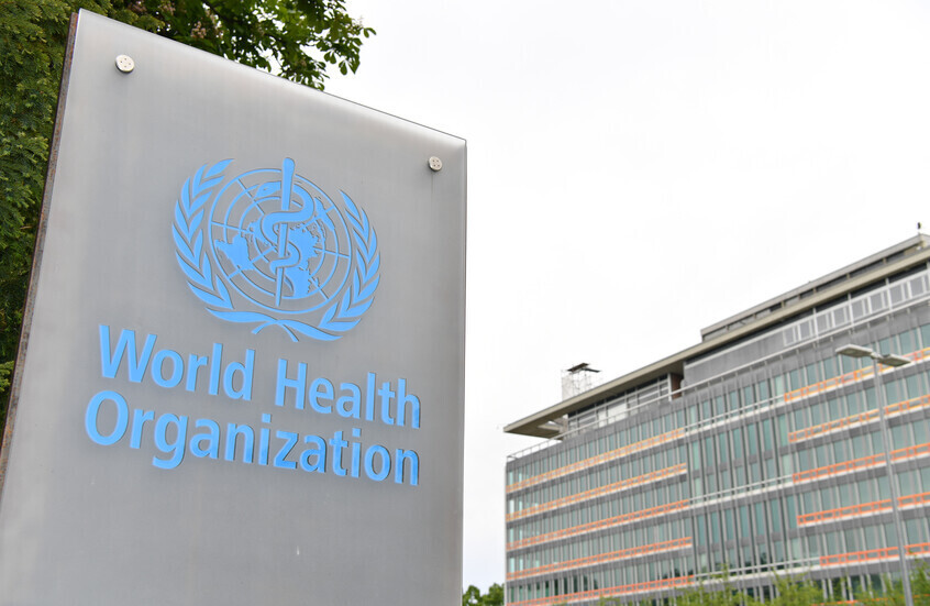منظمة الصحة العالمية تعلن عن إعادة هيكلة وتسريح موظفين بسبب نقص التمويل الأمريكي