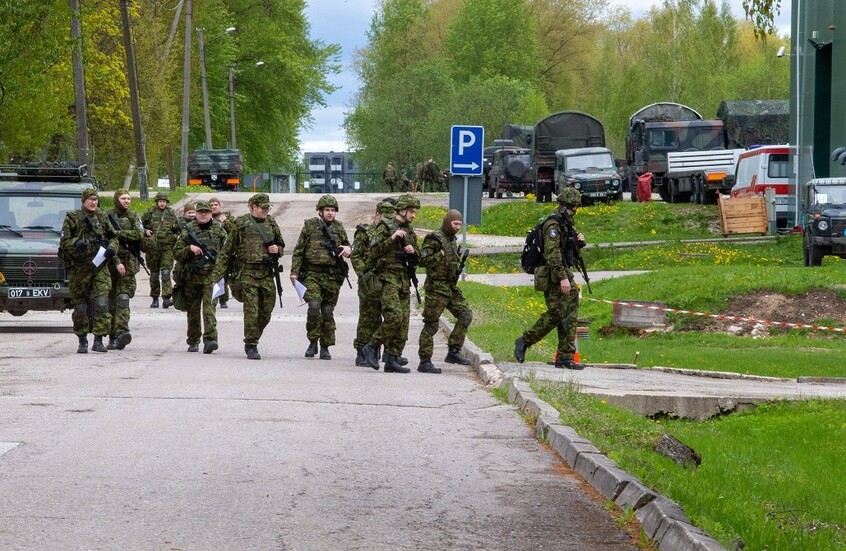 "السؤال الوحيد هو لماذا؟".. زاخاروفا تسخر من خطط إستونيا لإنشاء قاعدة عسكرية على الحدود مع روسيا