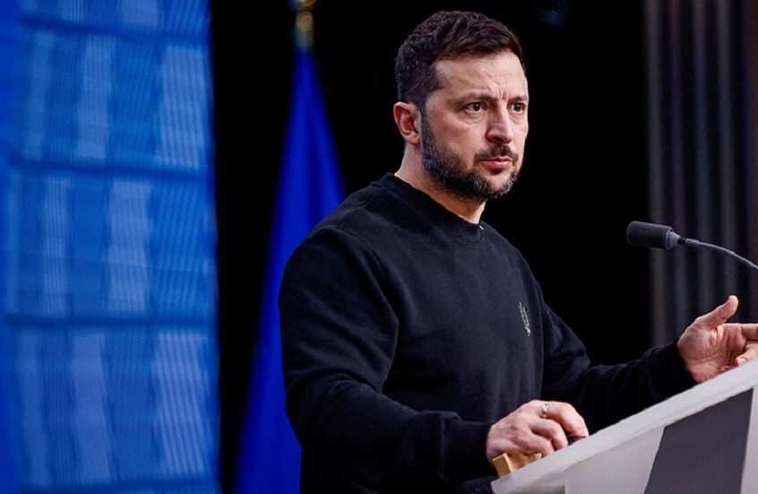 حزب "التضامن الأوروبي" الأوكراني يطالب زيلينسكي بتوضيح تفاصيل المفاوضات مع الولايات المتحدة
