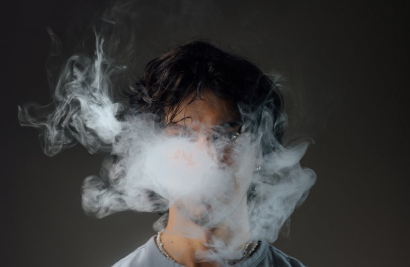 دواء معتمد من FDA الأمريكية يساعد الشباب على الإقلاع عن التدخين الإلكتروني