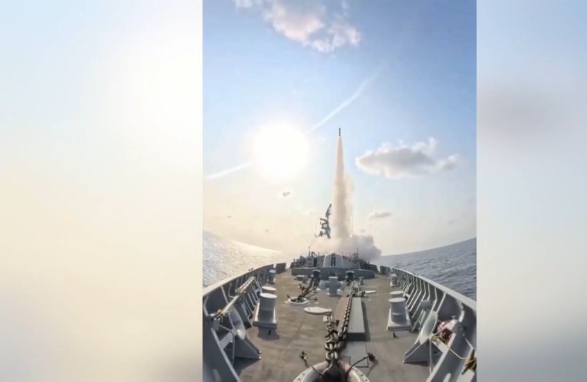 مدمرة هندية تعترض صاروخا بمنظومة متطورة