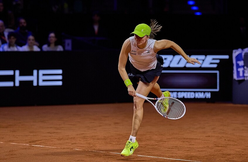 النجمة شفيونتيك تثأر من الشابة إيلا في مدريد (فيديو)