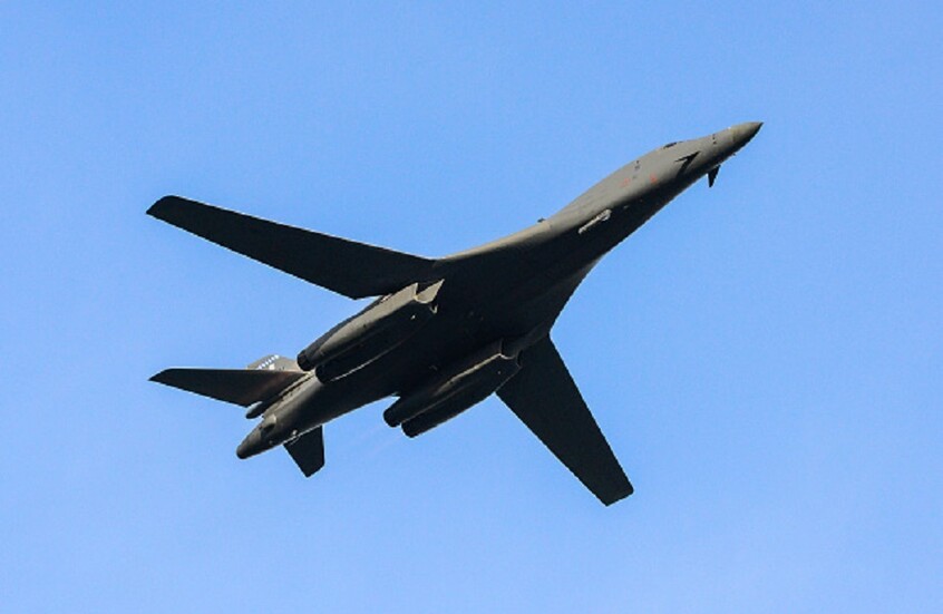 كوريا الشمالية تدين نشر قاذفات أمريكية في اليابان