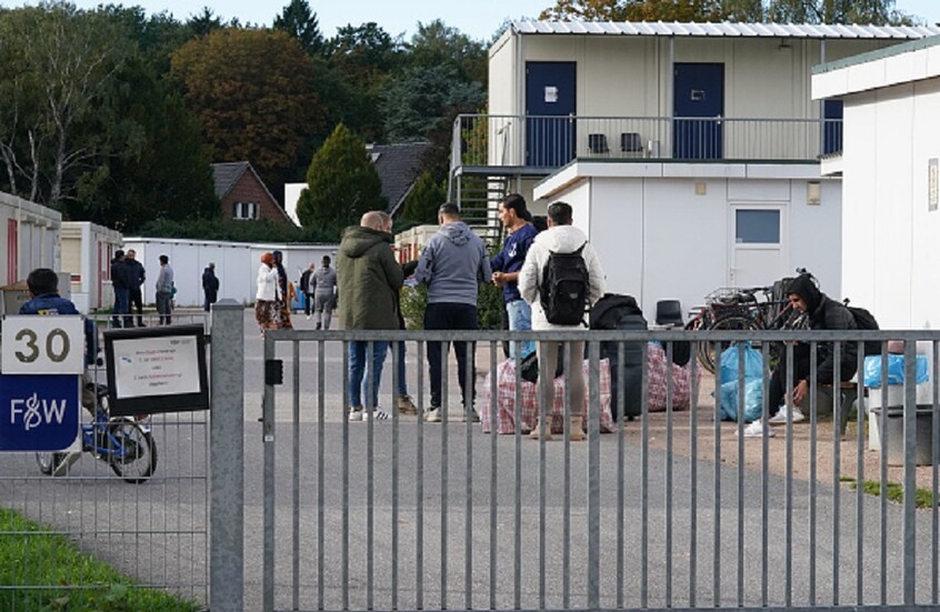 انخفاض أعداد السوريين في ألمانيا رغم عدم مغادرتهم البلاد