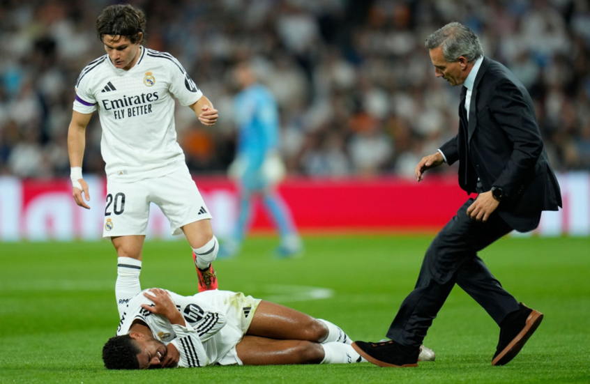 "إصابة مزمنة".. جود بيلينغهام يثير قلق ريال مدريد قبل كلاسيكو برشلونة (فيديو)