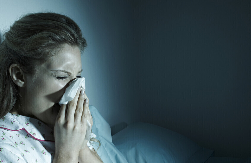 لماذا يتغير مزاجك عندما تصاب بنزلة البرد؟.. العلم يكشف السر أخيرا