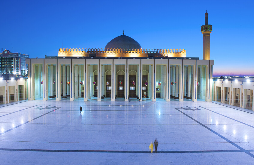 الكويت.. تقليص الوقت ما بين الإقامة والصلاة في المساجد والكشف عن السبب