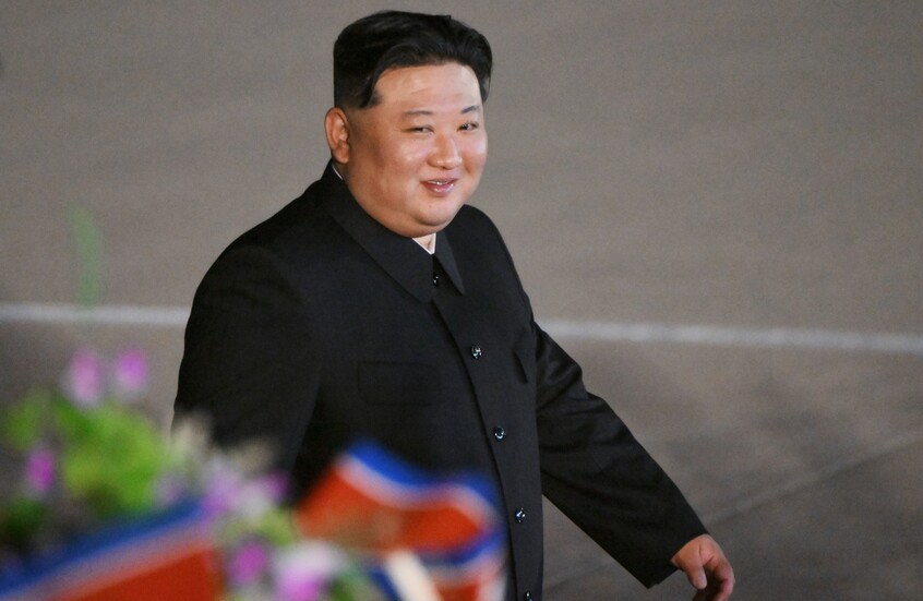 كيم يدشن أول مدمرة كورية شمالية من الجيل الجديد (صور)