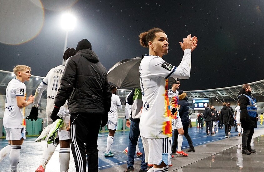 لاعب جزائري يكشف سر رفضه الانتقال إلى أتلتيكو مدريد