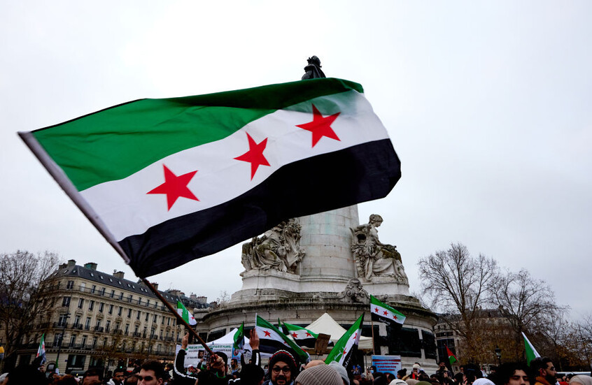 النقد الدولي والسعودية يؤكدان التزام المجتمع الدولي بدعم إعادة الإعمار بسوريا