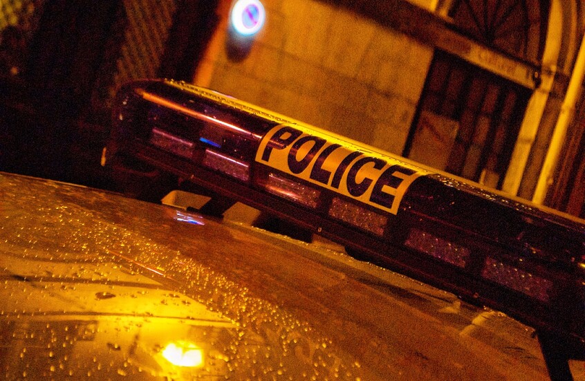 تطورات جديدة في جريمة مروعة بفرنسا.. شاب يطعن مصليا داخل مسجد ويصور جريمته بكاميرا هاتفه (فيديو)