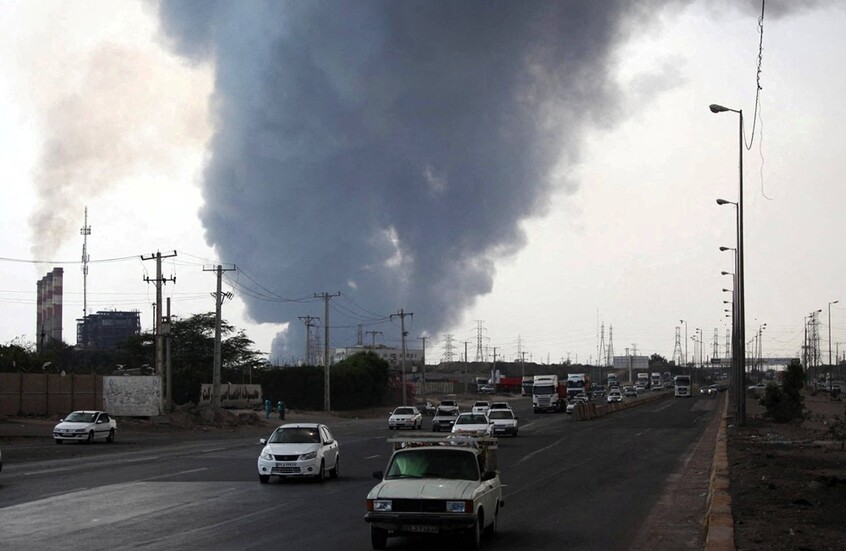 إيران.. ارتفاع حصيلة ضحايا انفجار ميناء رجائي إلى 65 قتيلا