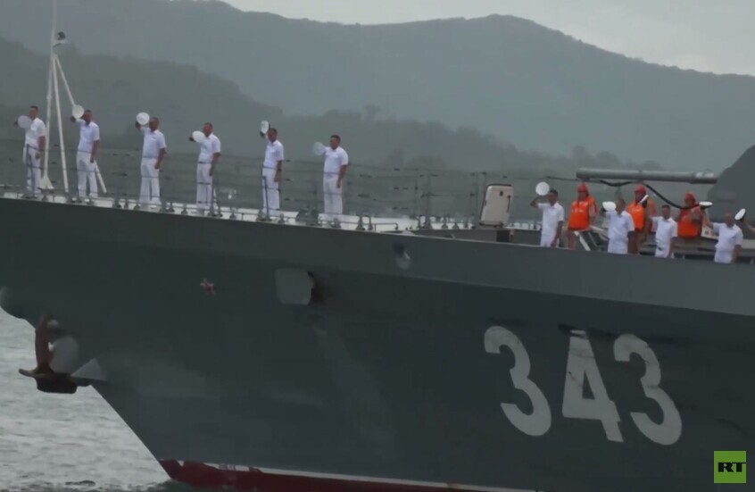 كمبوديا.. وصول سفن من أسطول المحيط الهادئ الروسي إلى ميناء سيهانوكفيل