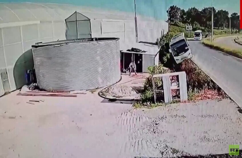 تركيا.. انقلاب حافلة كانت تقل سياحا من روسيا