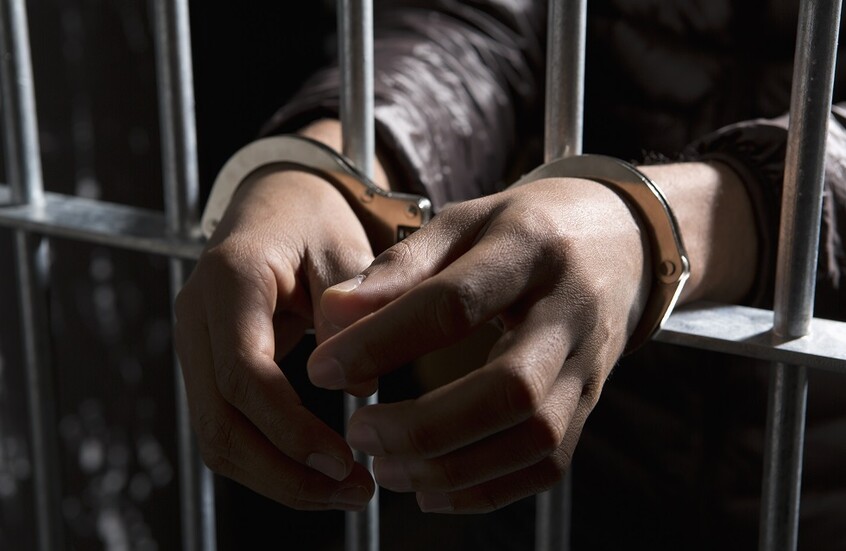 اعتقال شاب في ألمانيا بتهمة التخطيط لهجوم جديد على كنيس يهودي في مدينة هاله