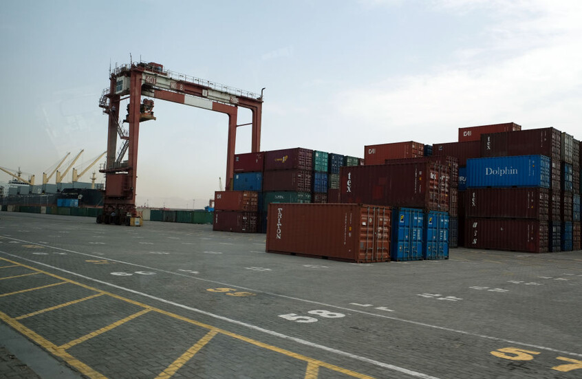 الجزائر.. ضبط 20 حاوية مشبوهة تحمل سلعا خطيرة منافية للأخلاق بميناء وهران