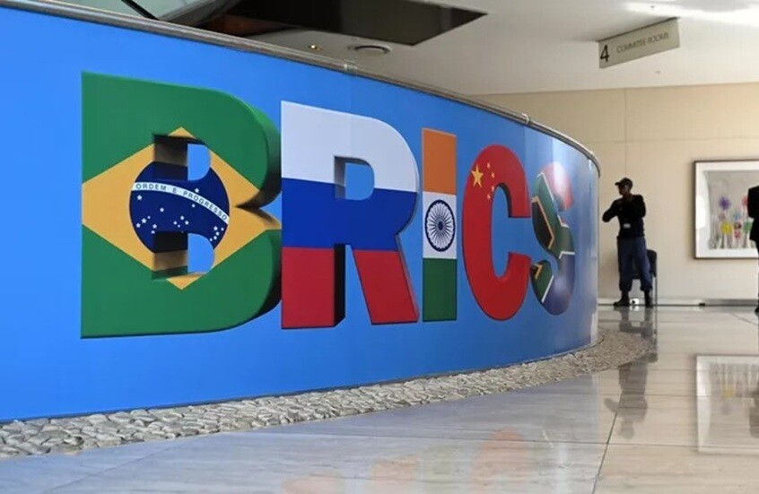 ريابكوف: أعضاء "بريكس" ناقشوا خيارت متعددة للرد على الإجراءات التجارية الأحادية