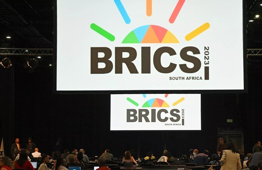دول "بريكس" تدعم استخدام العملات الوطنية في التجارة والتسويات