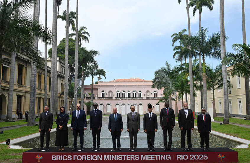 دول "بريكس" تدعو إلى تطوير الذكاء الاصطناعي ليفيد دول الجنوب العالمي