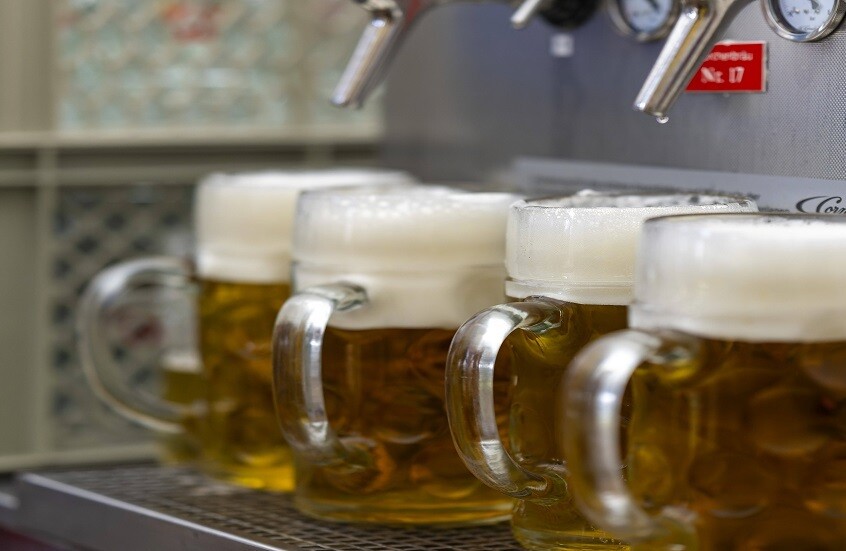 هل يوجد مكونات في الجعة مضادة للسرطان؟.. طبيبة تشرح