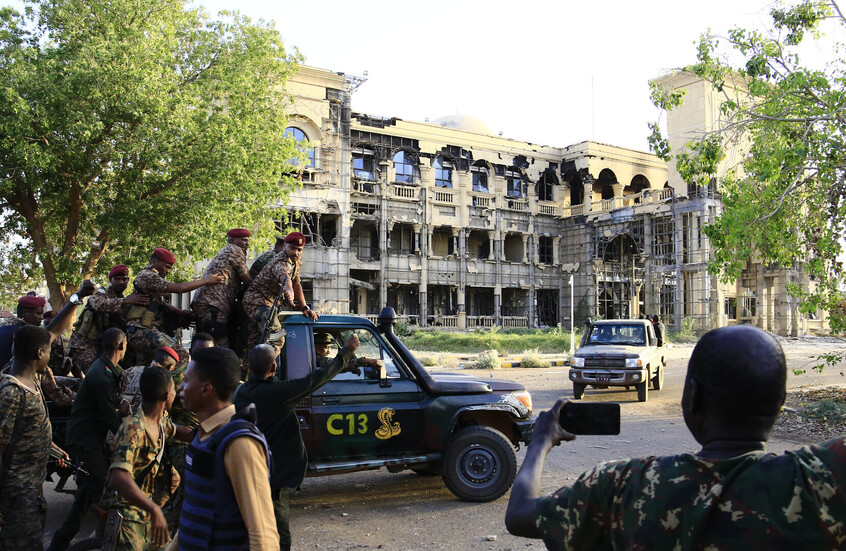 الجيش السوداني يرد على تصريحات الإمارات حول إحباطها تهريب أسلحة لصالحه