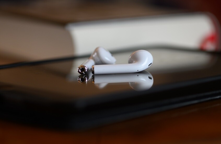 مخاطر الاستخدام الخاطئ لسماعات الرأس والأذن