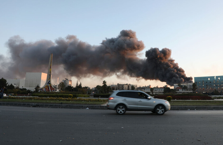 غارات إسرائيلية تستهدف أشرفية صحنايا في محيط العاصمة السورية دمشق