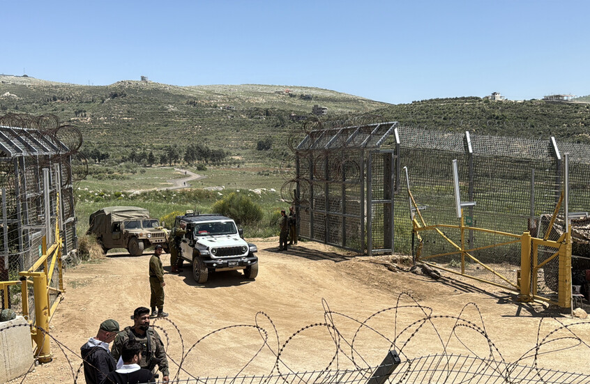 الجيش الإسرائيلي: إجلاء 3 مواطنين سوريين دروز لتلقي العلاج الطبي داخل إسرائيل بعد إصابتهم في سوريا