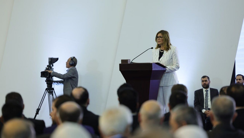 وزيرة سورية: الحكومة الجديدة تشكلت على أساس الكفاءة والخبرة ويد واحدة لا تصفق