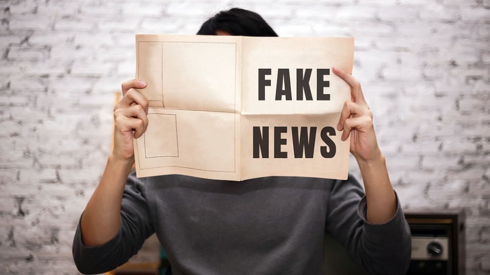علماء يحددون الفئة الأكثر عرضة للوقوع في فخ الأخبار المزيفة