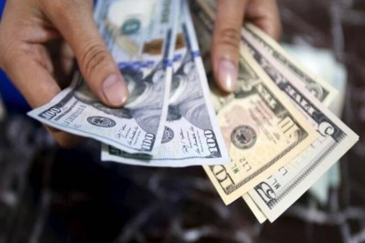رئيس اتحاد البنوك في مصر يعلق على شائعة خروج الأموال الساخنة من بلاده بعد قرارات ترامب