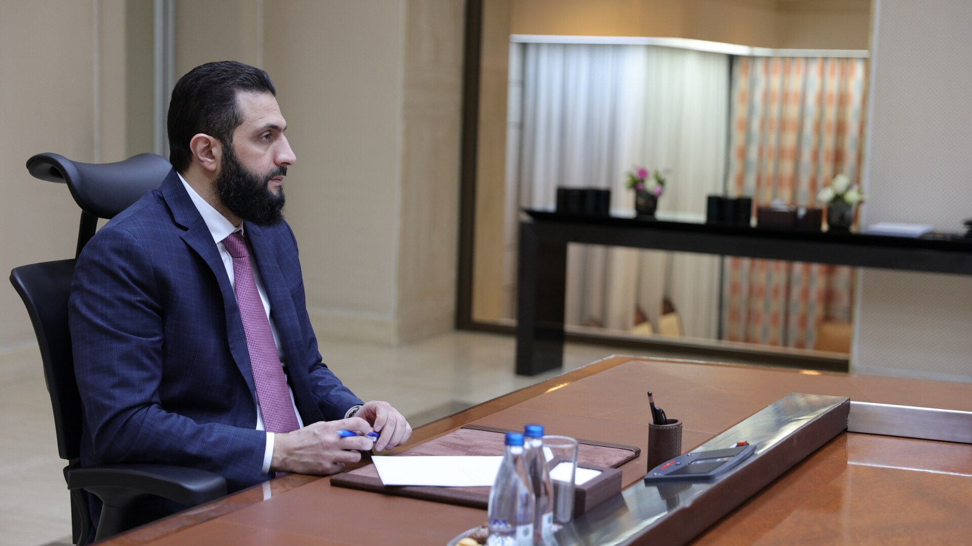 الرئيس السوري أحمد الشرع لن يحضر القمة العربية في بغداد