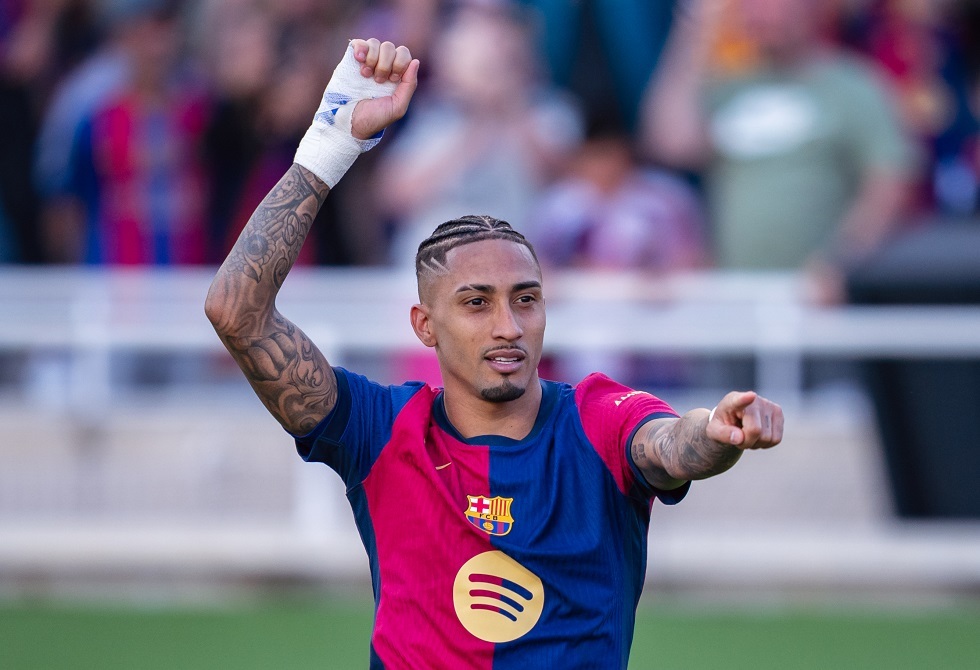 الهلال السعودي يغري رافينيا قائد برشلونة بعرض جديد