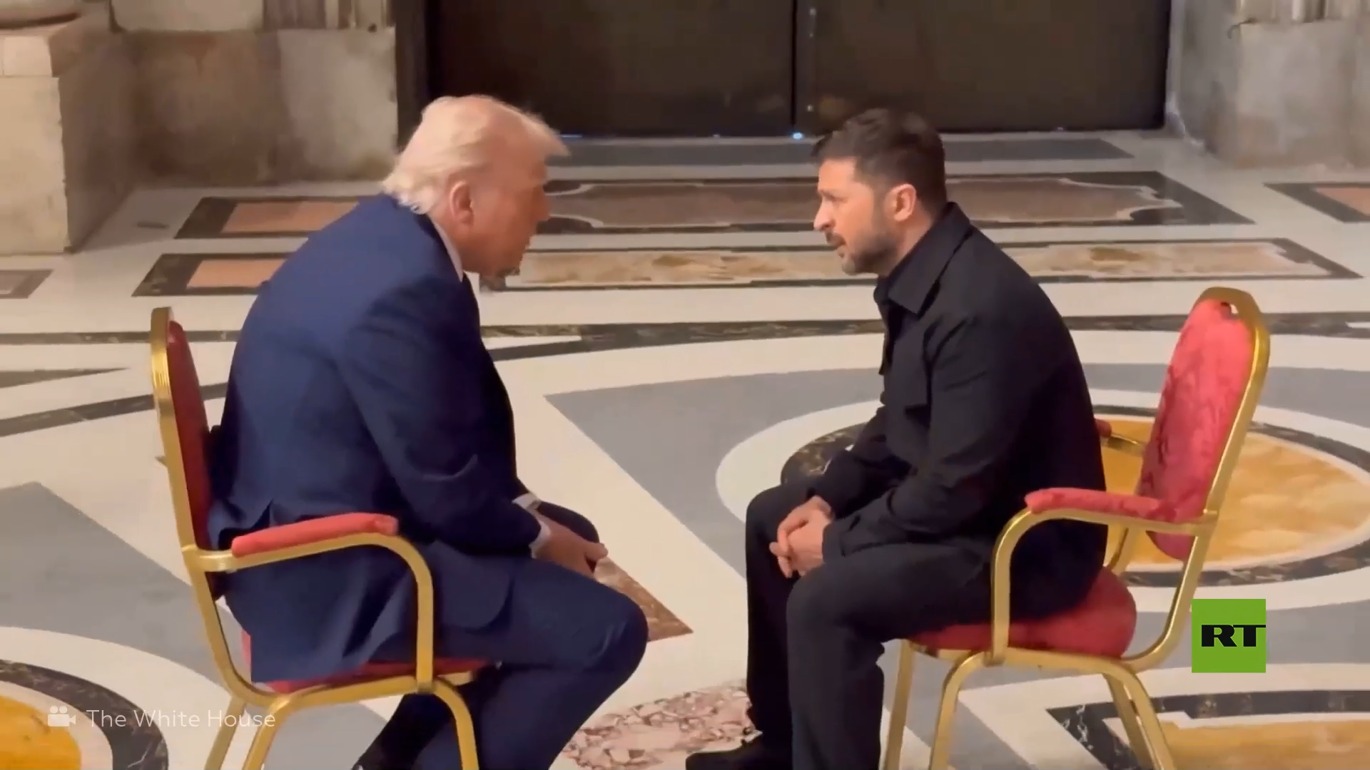 وجها لوجه لقاء ترامب وزيلينسكي خلال جنازة البابا فرنسيس في روما وجها لوجه لقاء ترامب وزيلينسكي خلال جنازة البابا فرنسيس في روما
