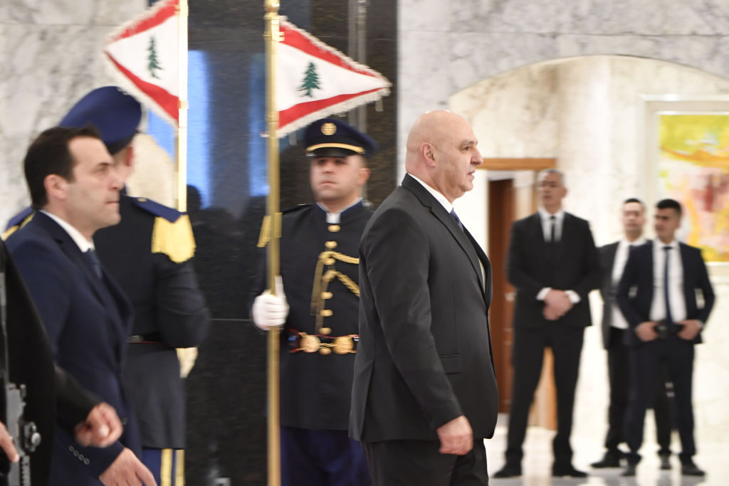 الرئيس اللبناني يبدأ زيارة رسمية إلى الإمارات