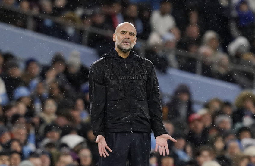 غوارديولا يحبط جماهير مانشستر سيتي ويسعد عشاق صلاح!